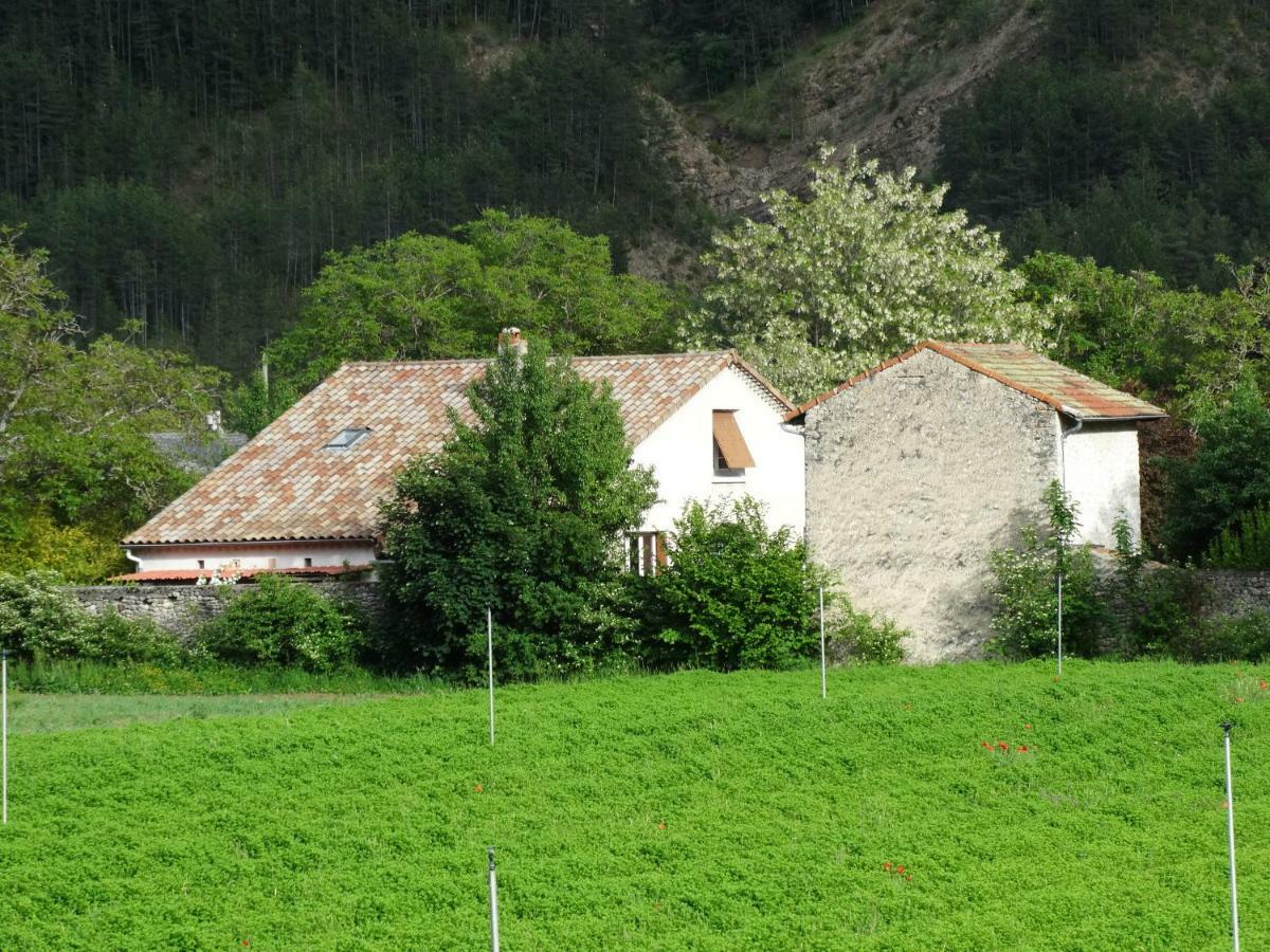 Villa La Roulotte Châtillon-en-Diois Esterno foto