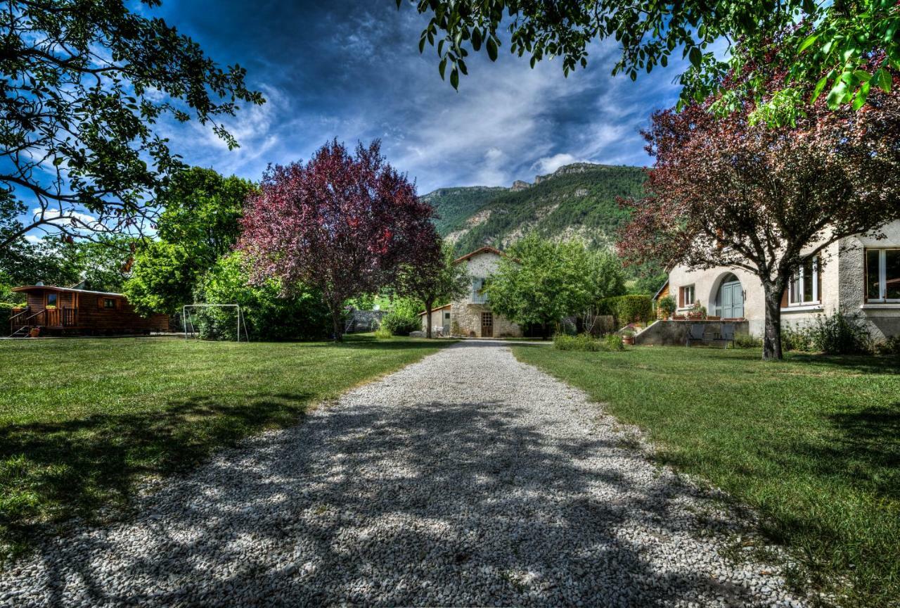 Villa La Roulotte Châtillon-en-Diois Esterno foto